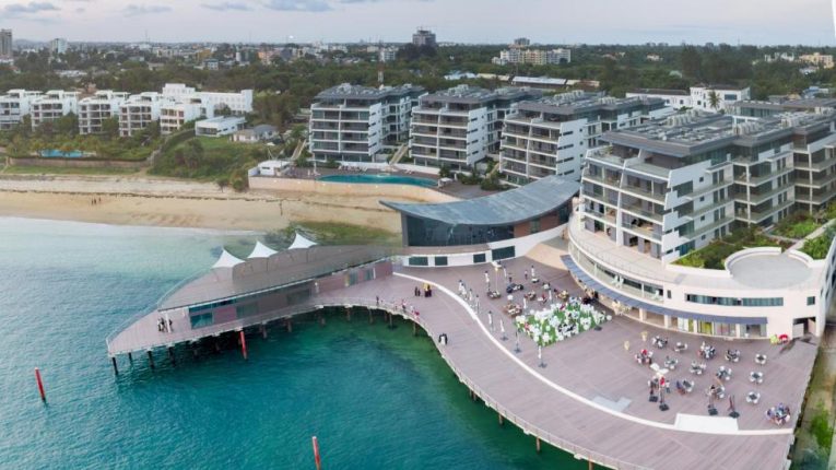 Hotel-English-Point-Marina-Spa-1
